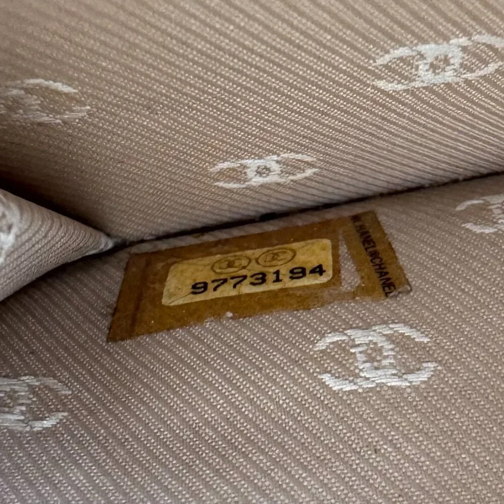 Chanel Vintage Coco Button Bifold Long Wallet Beige Caviar Leather